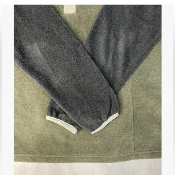 Women’s Pt Large Columbia Fleece Pullover With Snaps, Two Toned Gray And Green - Picture 4 of 12